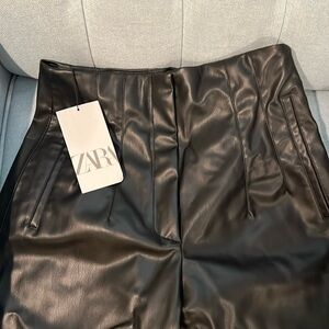 Zara women’s pleather pants. Black size medium